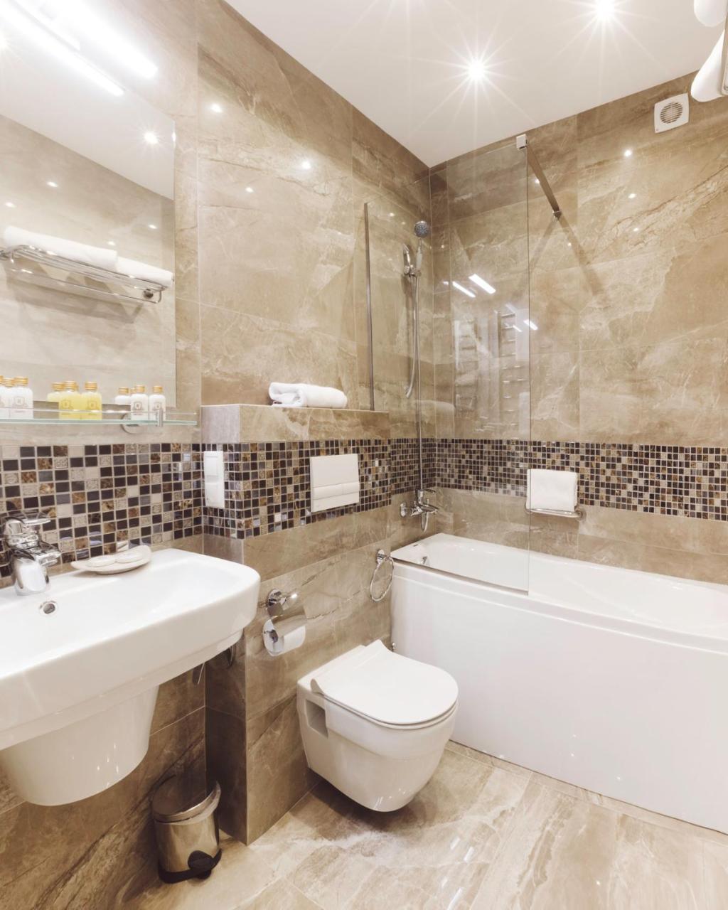 Roxen Hotel&Spa تشيسيناو المظهر الخارجي الصورة
