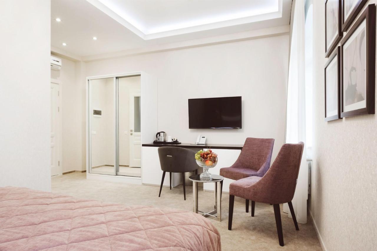 Roxen Hotel&Spa تشيسيناو المظهر الخارجي الصورة