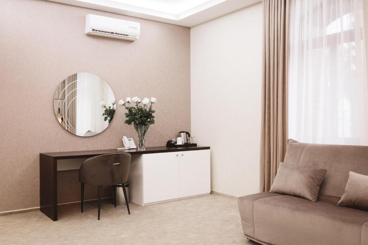 Roxen Hotel&Spa تشيسيناو المظهر الخارجي الصورة