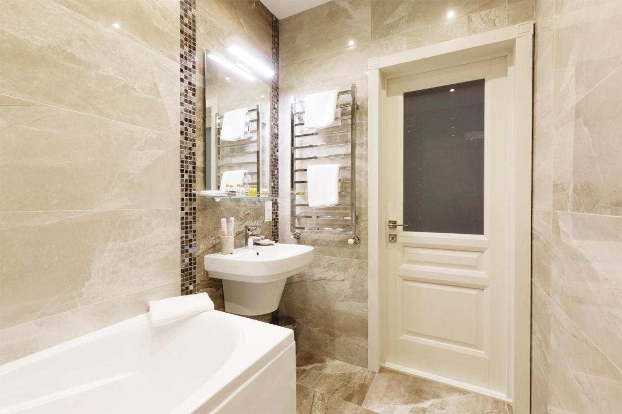Roxen Hotel&Spa تشيسيناو المظهر الخارجي الصورة